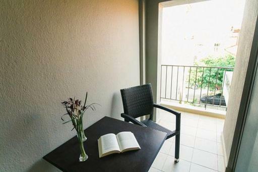 Frangeo Boutique Rooms Аспровалта Екстериор снимка