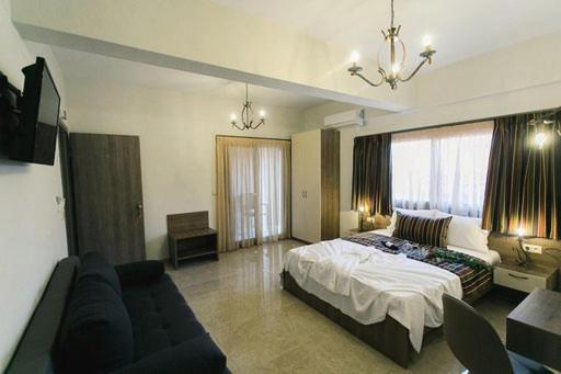 Frangeo Boutique Rooms Аспровалта Екстериор снимка